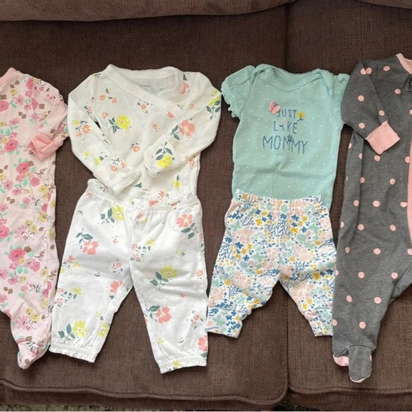 5lbs of BABY GIRL Clothes (Newborn through 3/6m) - Picture 11 of 17